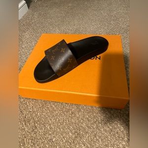 Men’s Louis Vuitton Slides